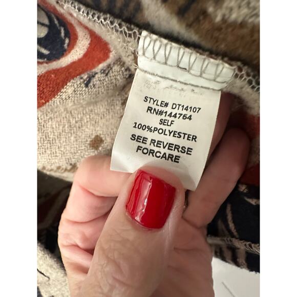 Davi & Dani Aztec women’s shirt jacket shacket in size Large - Picture 5 of 7